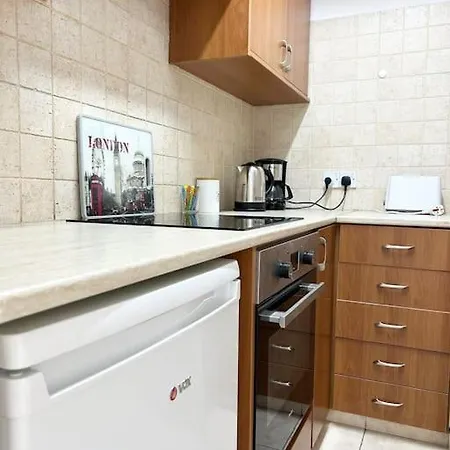 Apartment Sun Julz - Queens Gardens *