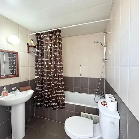 Sun Julz - Queens Gardens * Paphos